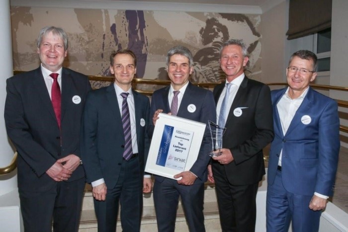 Eurobaustoffe wählt Siniat zum Top Lieferanten 2017