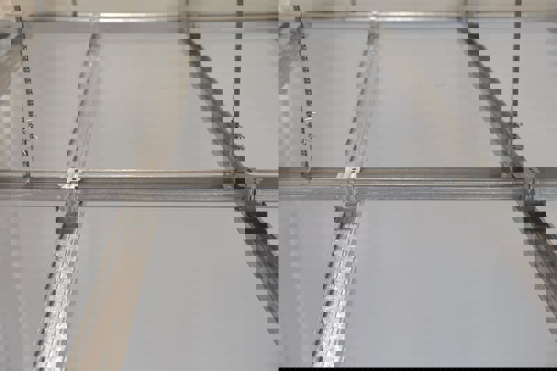 Trockenbau Decke Kosten Pro M2 Ohne Material Einfache Montage: Abgehängte Decke in Trockenbau - Siniat